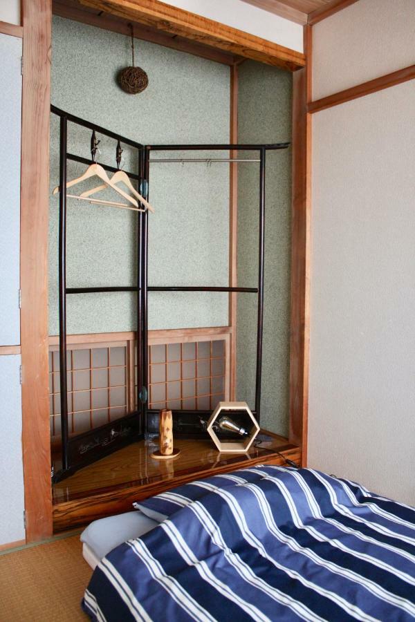 Апартаменты Higashimachi House 東町ハウス Сираои Экстерьер фото
